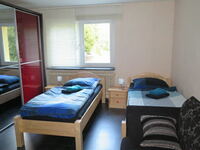 Schlafzimmer LE11 mit gro&szlig;em Spiegel-Schiebet&uuml;renschrank